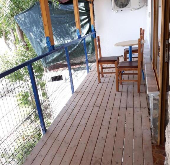 پانسیون Beleris Rooms