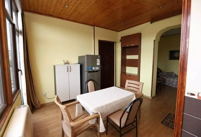 پانسیون Guest House Old Tbilisi
