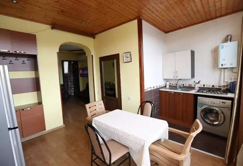 پانسیون Guest House Old Tbilisi