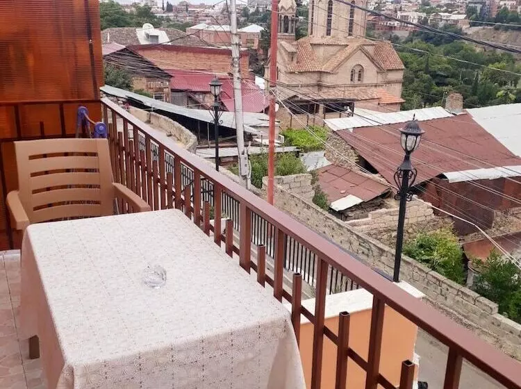 پانسیون Guest House Old Tbilisi