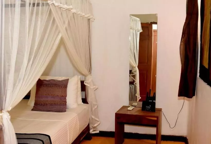 پانسیون Villa Polhena