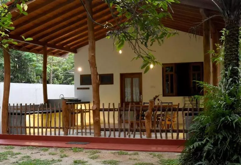 پانسیون Villa Polhena