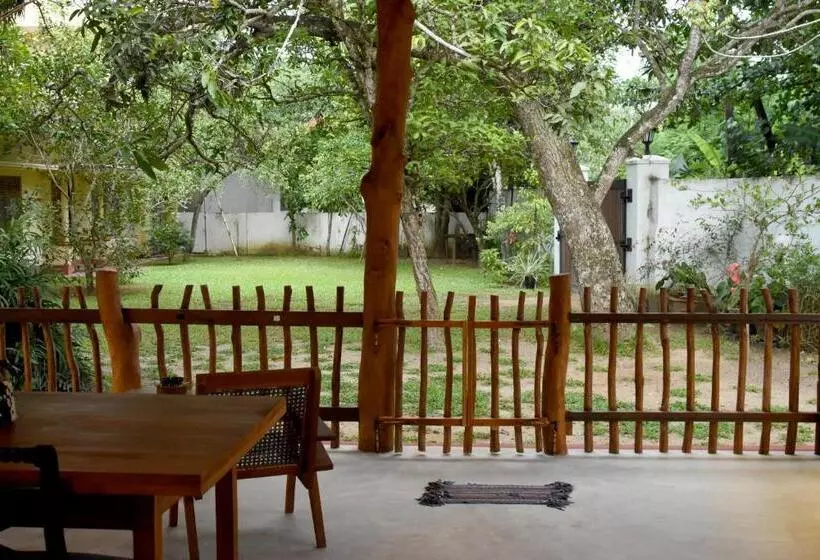 پانسیون Villa Polhena