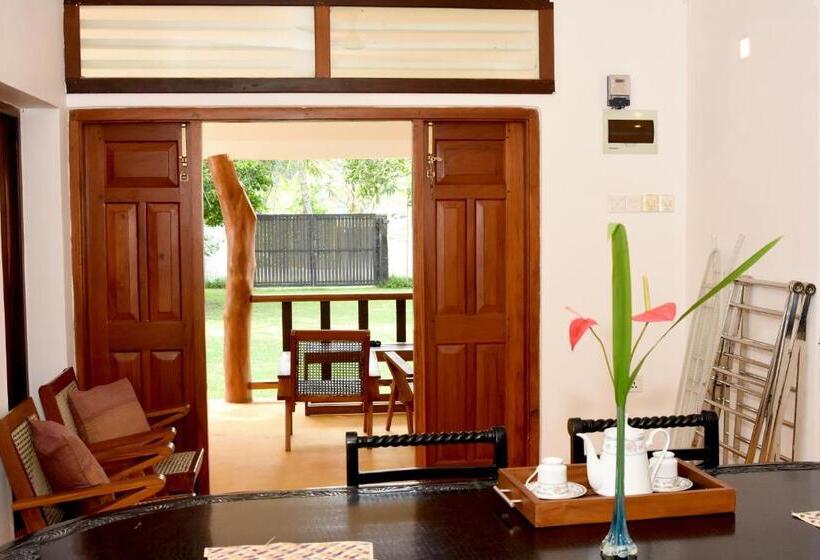 ペンション Villa Polhena