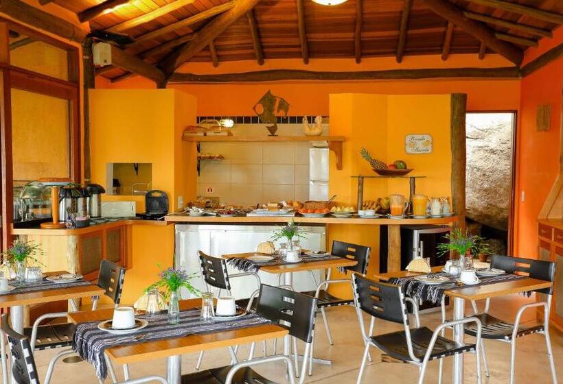 هاستل Pousada Mariola