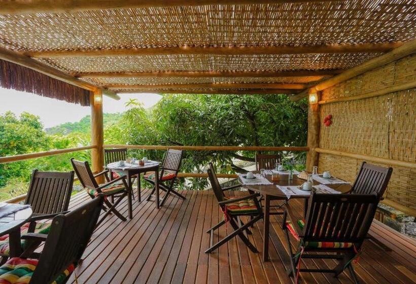 هاستل Pousada Mariola