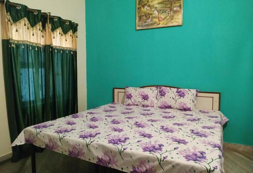 مبيت وإفطار Keshav Palace