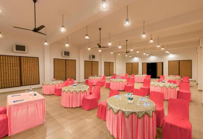 Click Resort Corbett Tiger Den