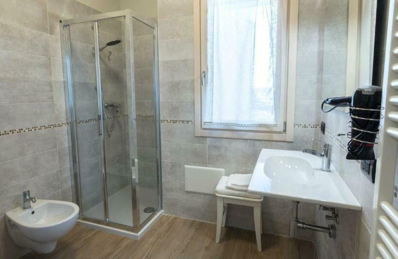 Hotelli Agriturismo Corte Ambrosi