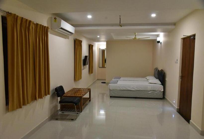 ホテル Ananda Residency