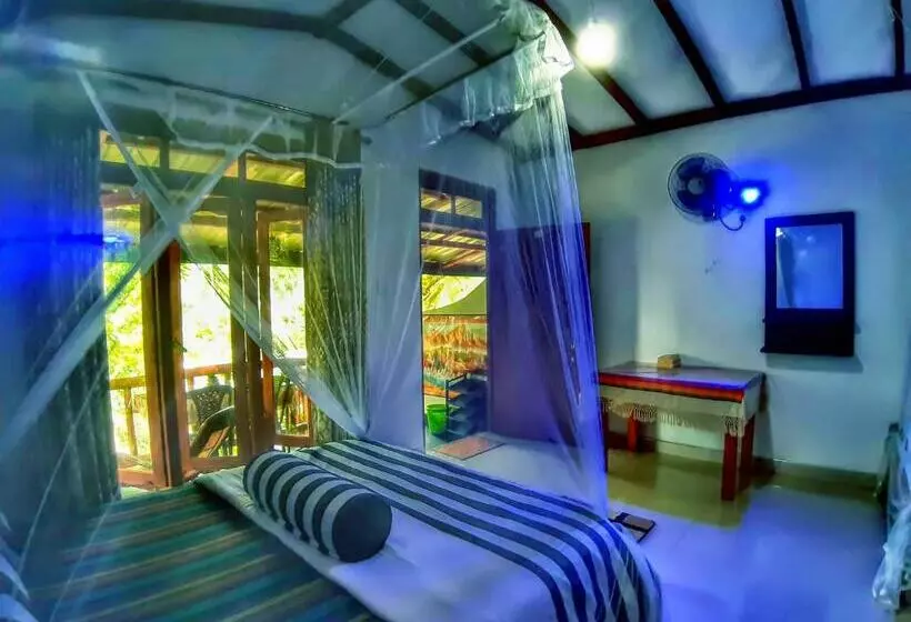 هتل Cozy Homestay Waterfall Road Ella