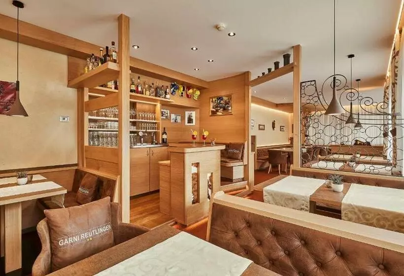 ホテル Garni Reutlingen