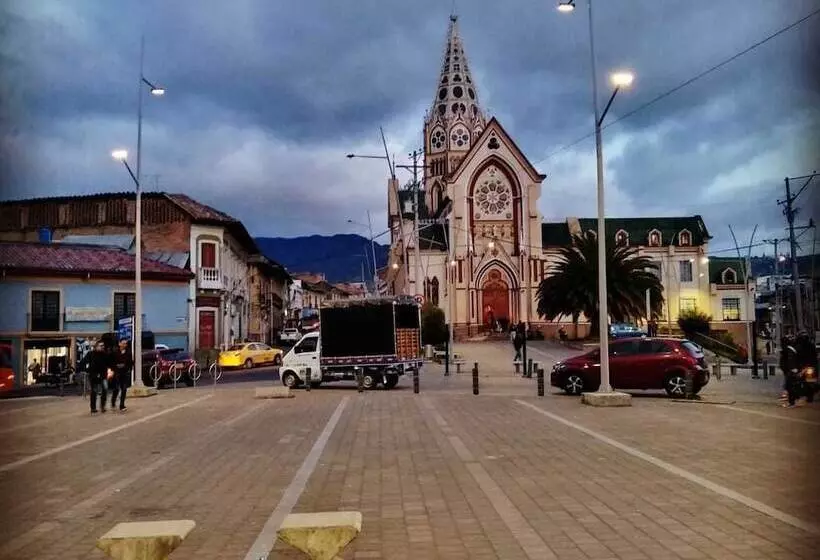 Hotelli Lb   Los Balsos