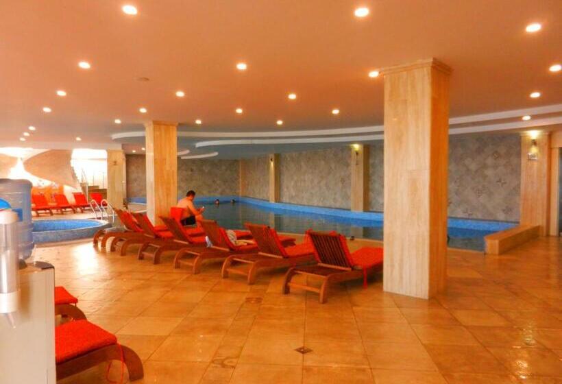 Mimino Apartment Deluxe First Line