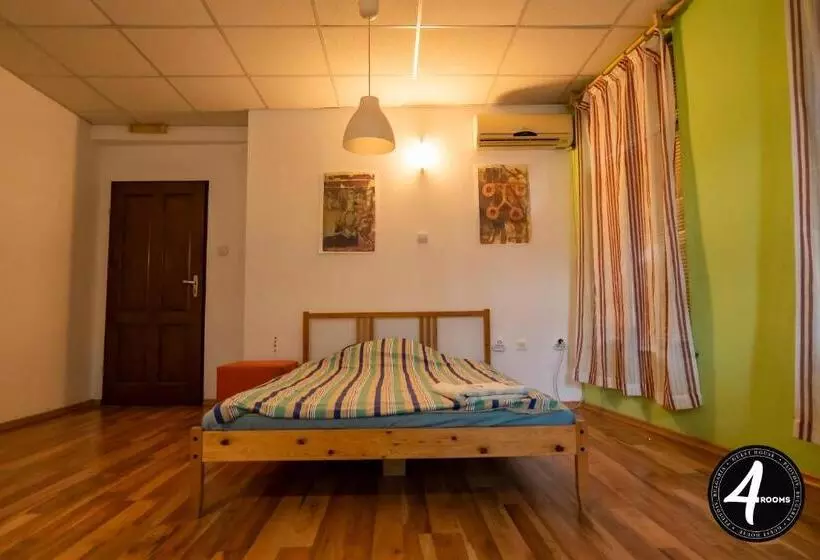 پانسیون 4 Rooms