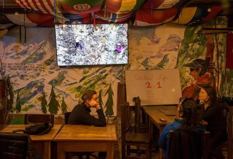 پانسیون Aldos Guest House