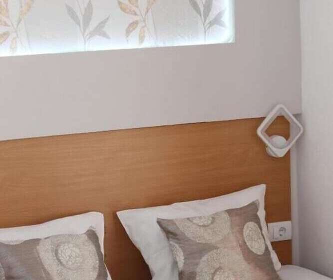 پانسیون Apartments Cota