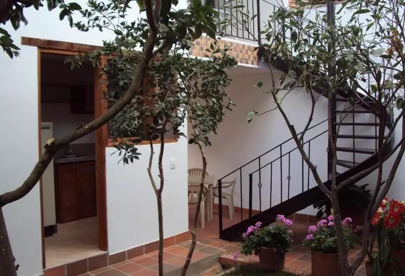 ペンション Casa Leo