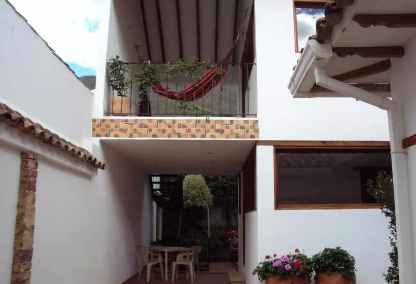 ペンション Casa Leo