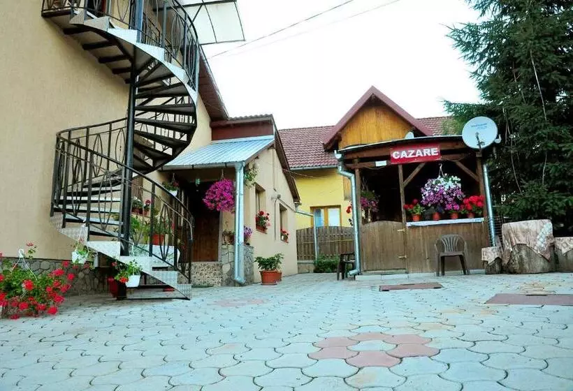 پانسیون Casa Maria