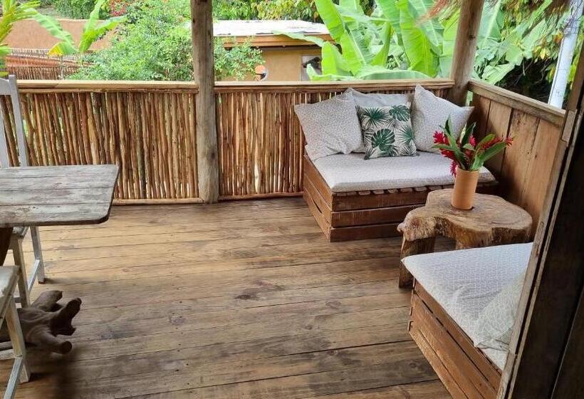 بنسيون Casa Namoa Pousada