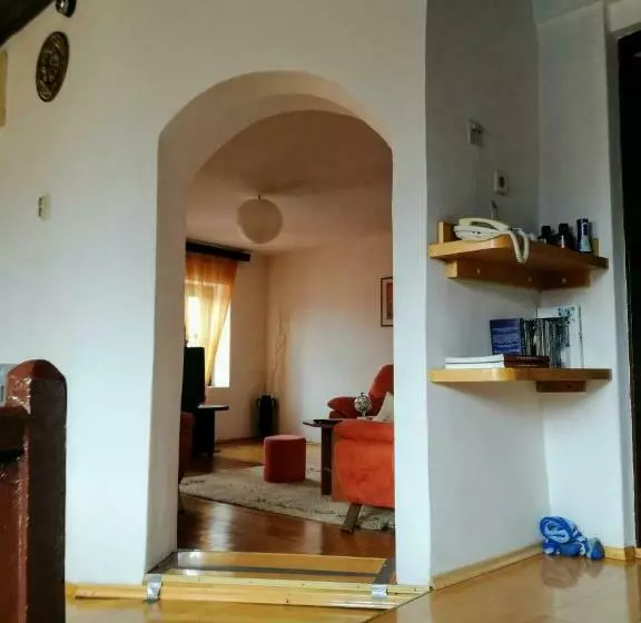 پانسیون Guesthouse Nina