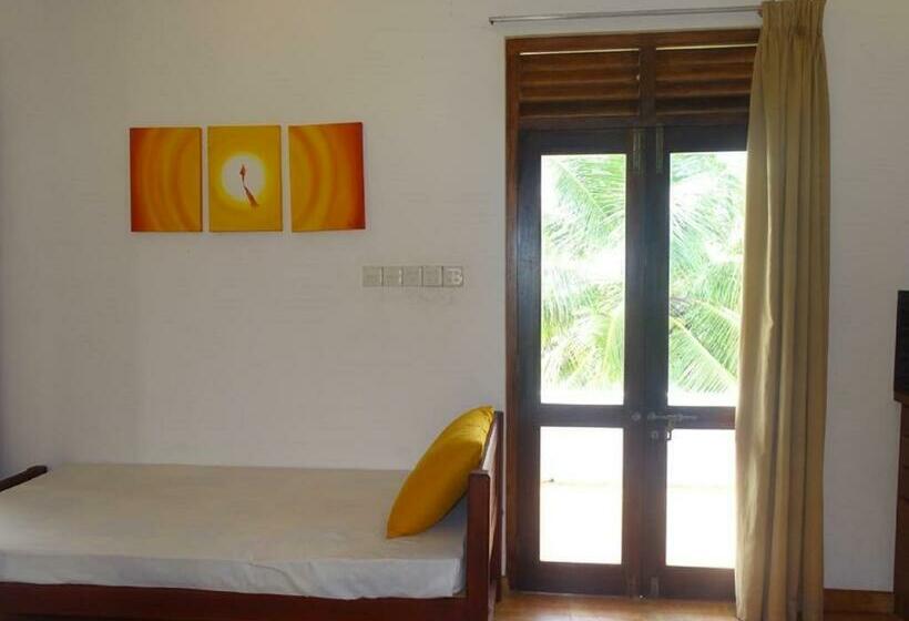 ペンション Jasmine Garden Beach Guest House