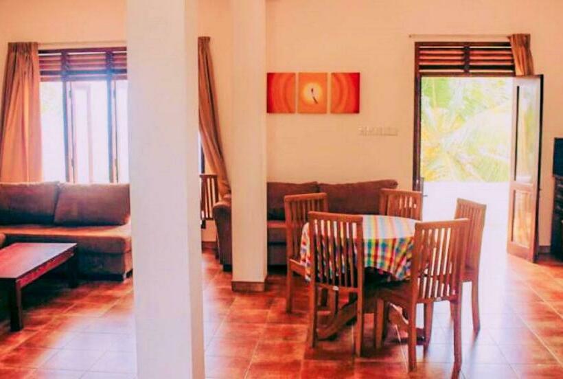 ペンション Jasmine Garden Beach Guest House