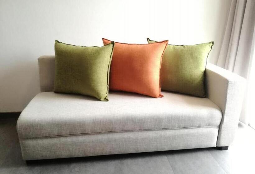 ペンション Jasmine Garden Beach Guest House