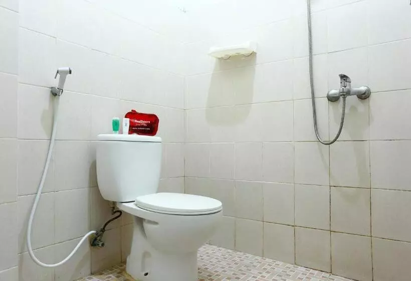 پانسیون Reddoorz Near Adisucipto Airport 3