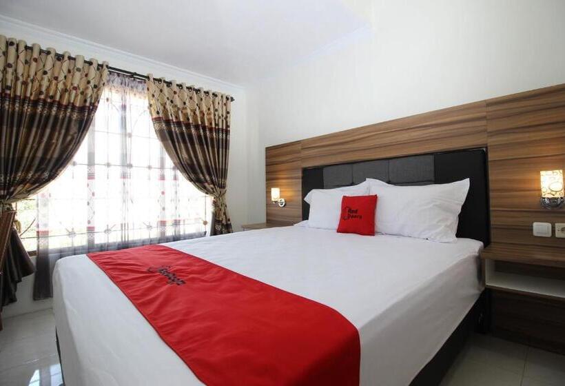 פנסיון Reddoorz Near Adisucipto Airport 3