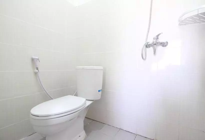 پانسیون Reddoorz Near Adisucipto Airport 3