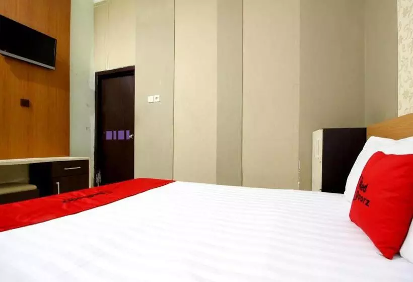 پانسیون Reddoorz Near Adisucipto Airport 3
