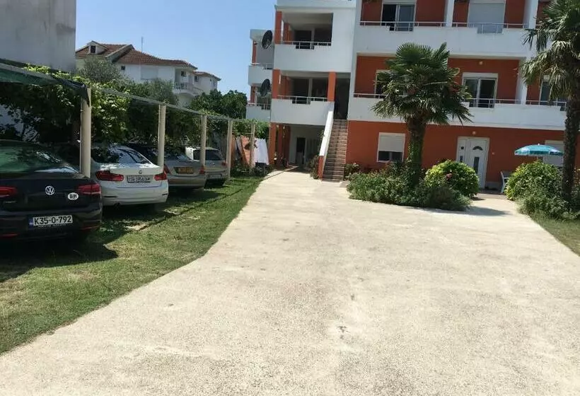 Pension Robi Apartments