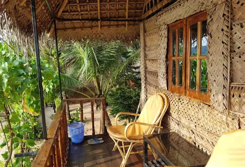 Lomakeskus Costantina   Agonda Beach