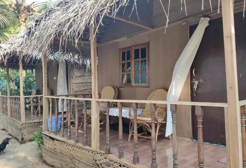 Lomakeskus Costantina   Agonda Beach