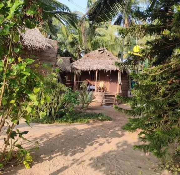 Lomakeskus Costantina   Agonda Beach