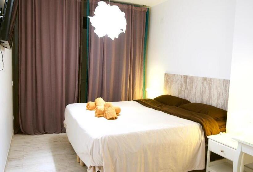 هاستل Loft Valentia Ifach Calpe