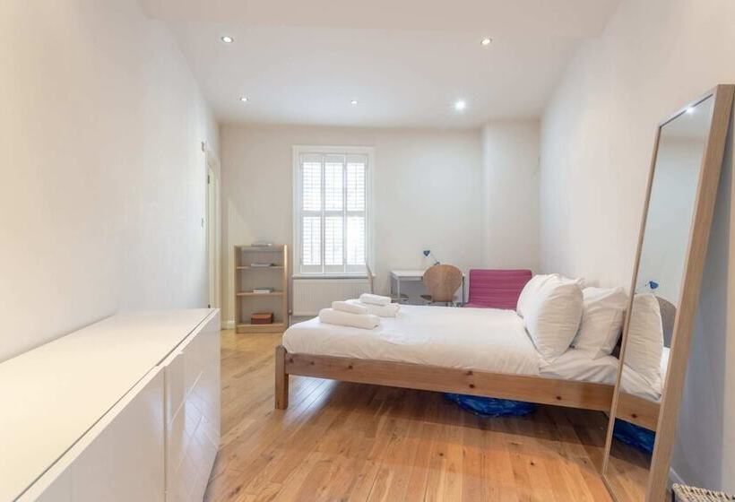 Fantastic 2 Bedroom Apartment In Central London