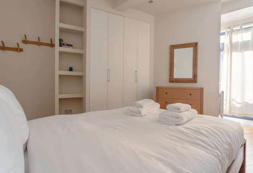 Fantastic 2 Bedroom Apartment In Central London