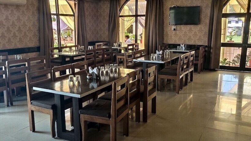 Hotel Sai Krishna Resort Garden