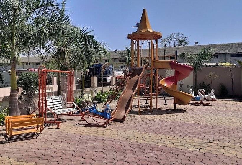 Hotel Sai Krishna Resort Garden