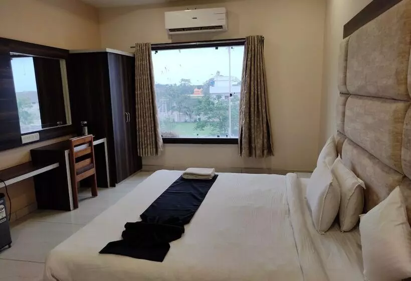 Hotelli Sai Krishna Resort Garden