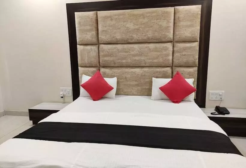 Hotelli Sai Krishna Resort Garden