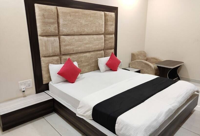 Hotelli Sai Krishna Resort Garden