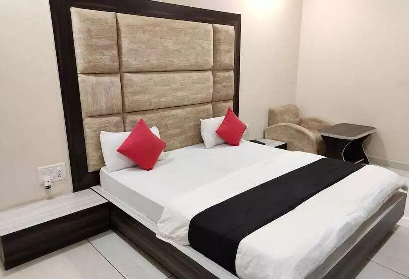 Hotelli Sai Krishna Resort Garden