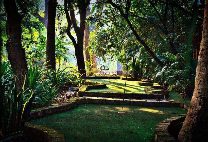 Srushti Farms Resort