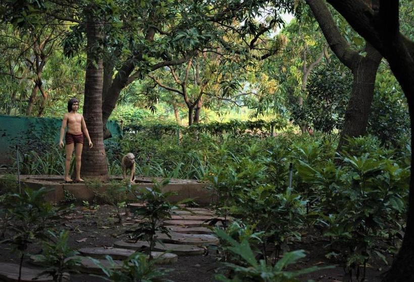 Srushti Farms Resort