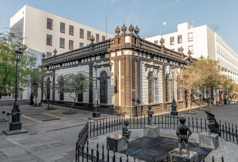 Six Hotel Guadalajara Degollado