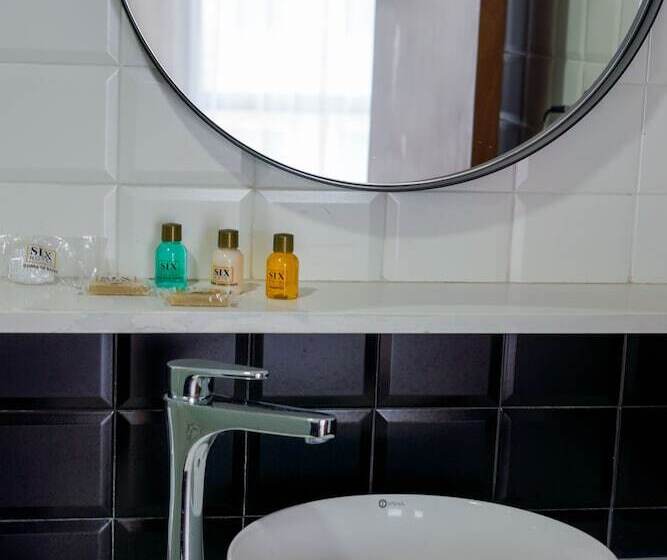 Six Hotel Guadalajara Degollado